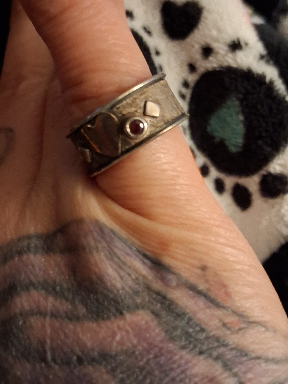 Sterling Silver Heart Band Ring with Pink Accent - Picture 7 of 7